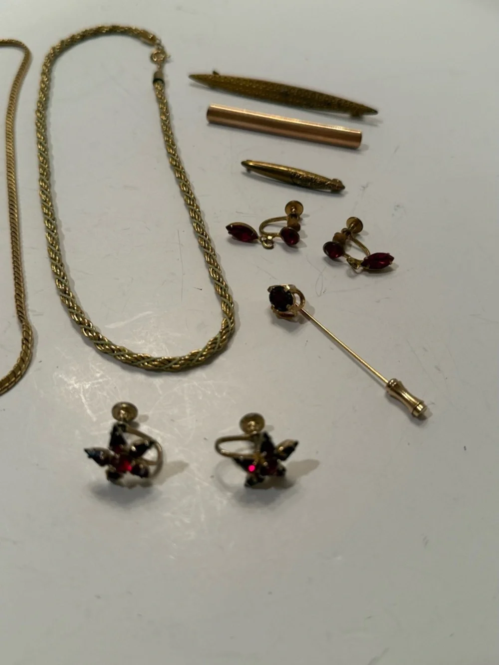 Vintage Gold-Tone Mixed Jewelry Set with Garnet-Colored Accents - Picture 3 of 5